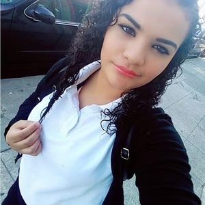 Meet your Posher, Keila